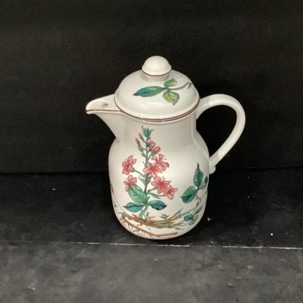 Villeroy & Boch Botanica Teapot, Menyanthes Trifoliata,‎ Botanical Tableware